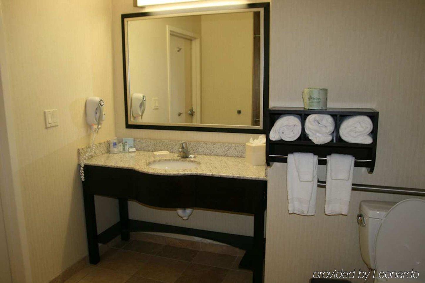 Hampton Inn&Suites Phoenix Glendale-Westgate Zimmer foto